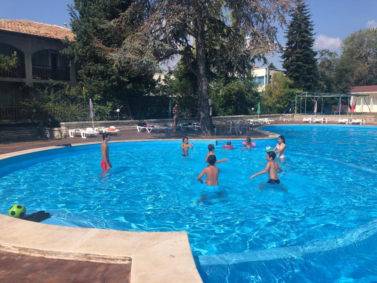 Bisser Hotel - Free Parking - Free Pool Access Baltschik Exterior foto