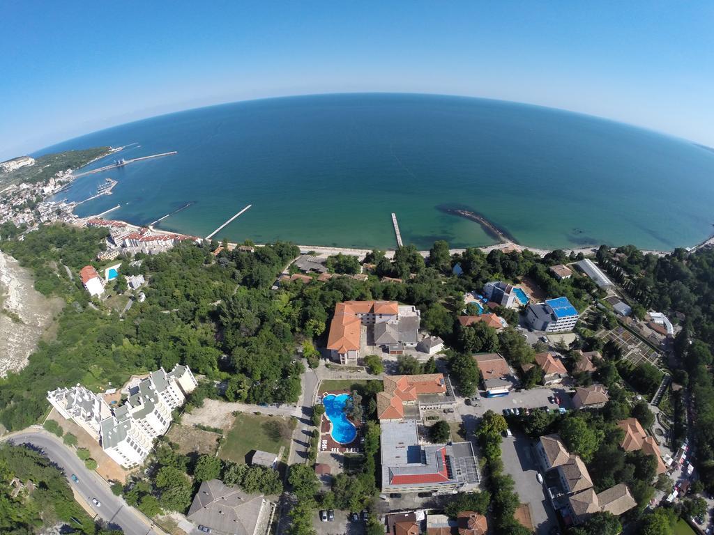 Bisser Hotel - Free Parking - Free Pool Access Baltschik Exterior foto