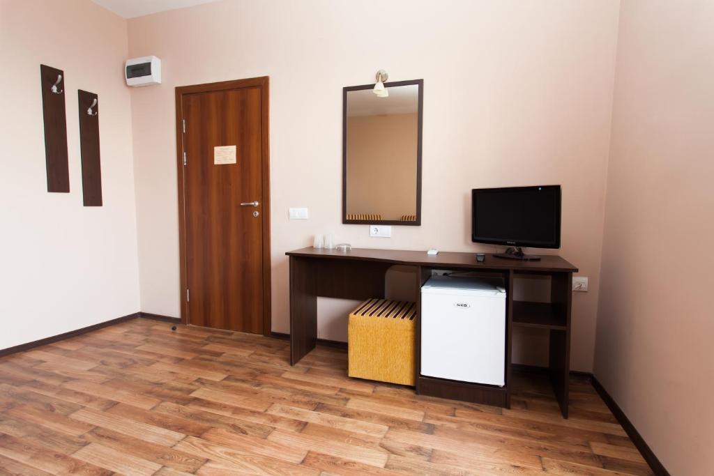 Bisser Hotel - Free Parking - Free Pool Access Baltschik Zimmer foto