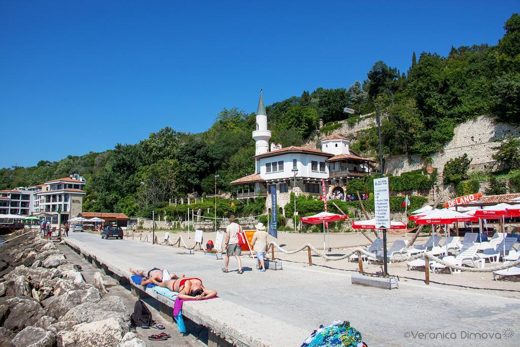 Bisser Hotel - Free Parking - Free Pool Access Baltschik Exterior foto